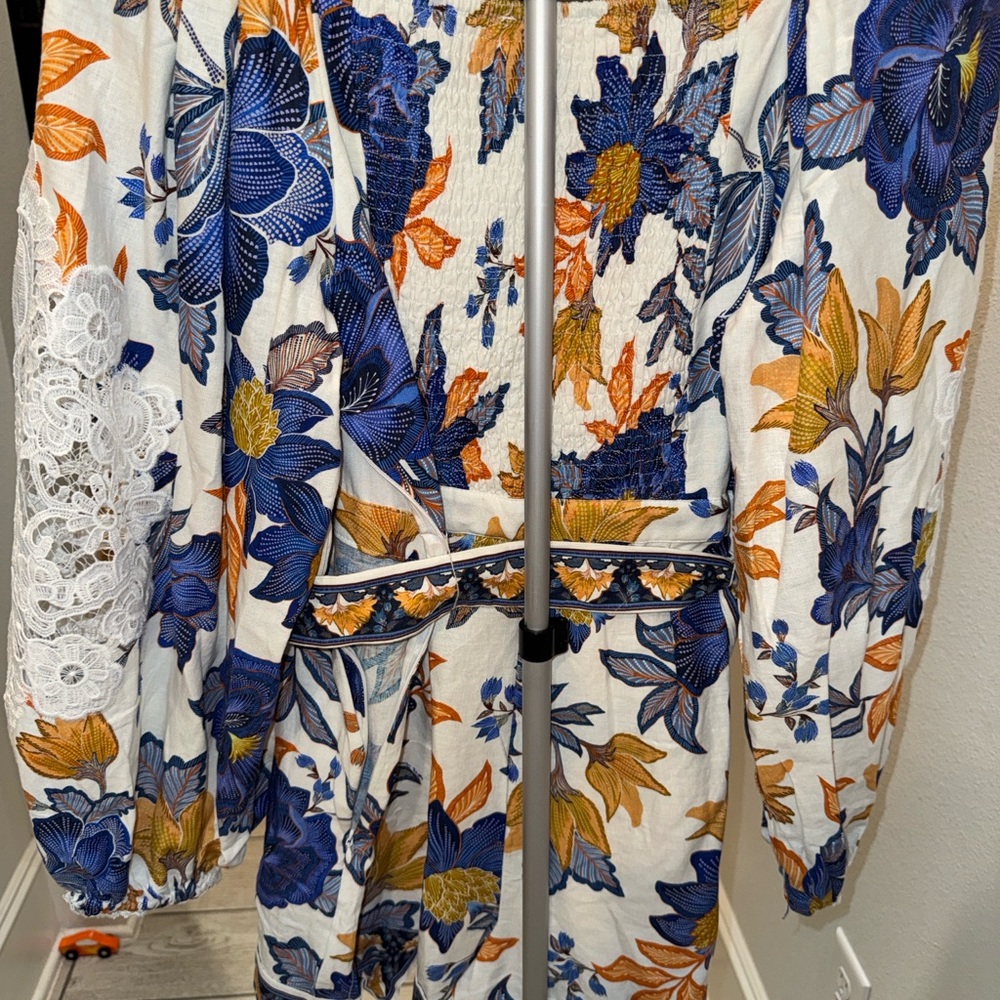 FARM Rio Floral Romper - Picture 7 of 10
